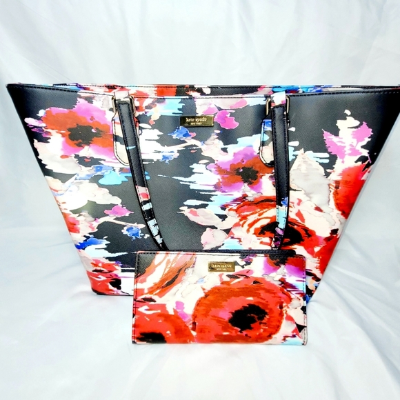 ❗FLASH SALE 3/11❗ LIKE NEW 💙Kate Spade Laurel Way Tote Wallet Set💙 - Picture 1 of 10